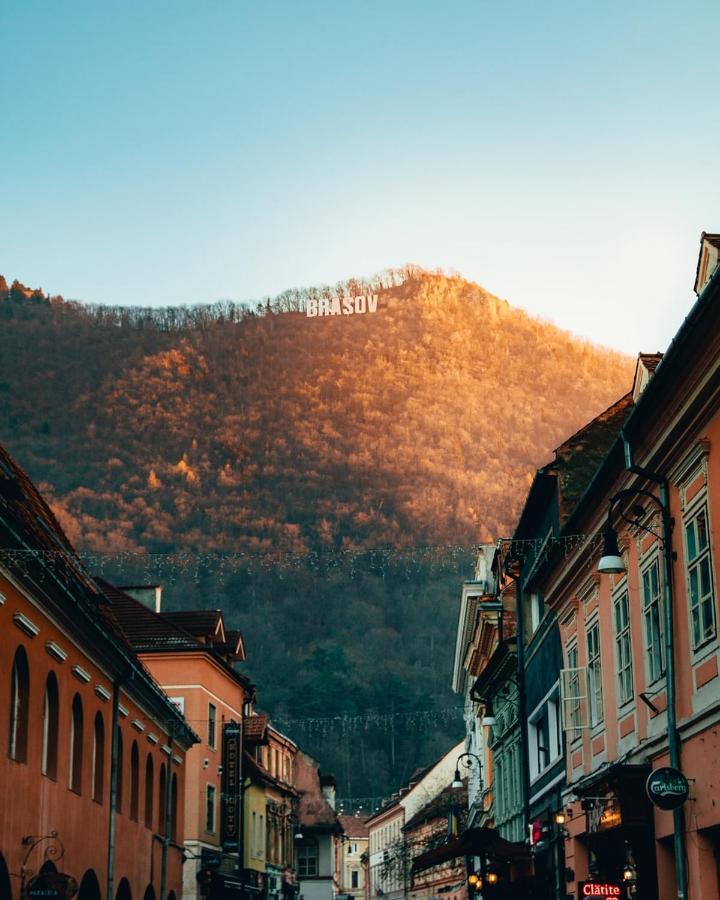 Select City Center Apartments Brasov Bagian luar foto