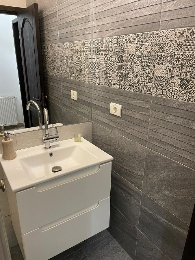 Select City Center Apartments Brasov Bagian luar foto