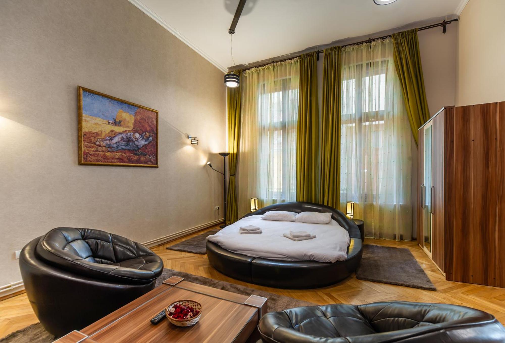 Select City Center Apartments Brasov Bagian luar foto