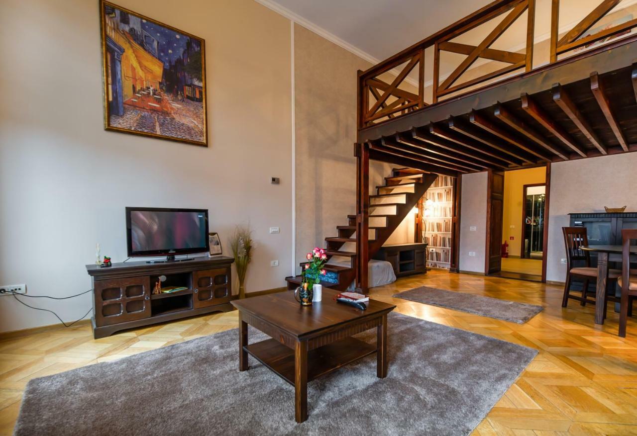 Select City Center Apartments Brasov Bagian luar foto