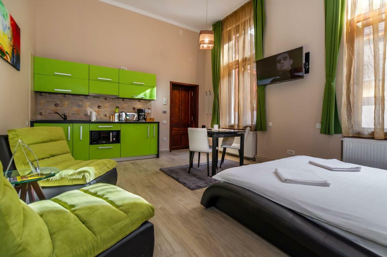 Select City Center Apartments Brasov Bagian luar foto