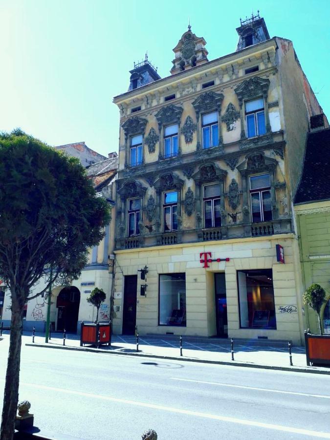 Select City Center Apartments Brasov Bagian luar foto