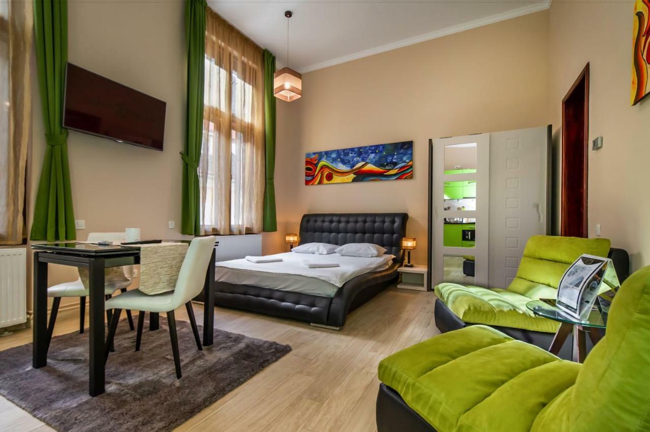 Select City Center Apartments Brasov Bagian luar foto