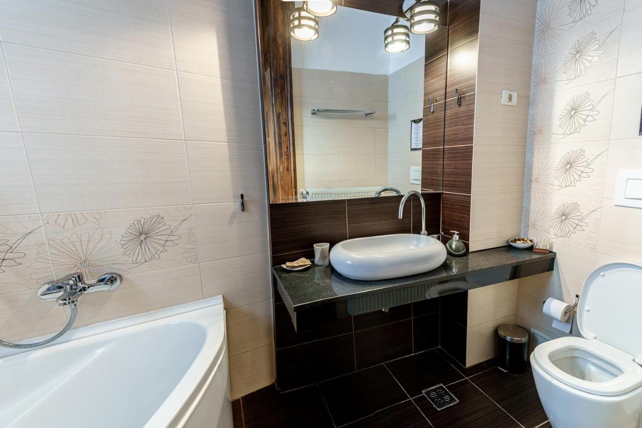 Select City Center Apartments Brasov Bagian luar foto