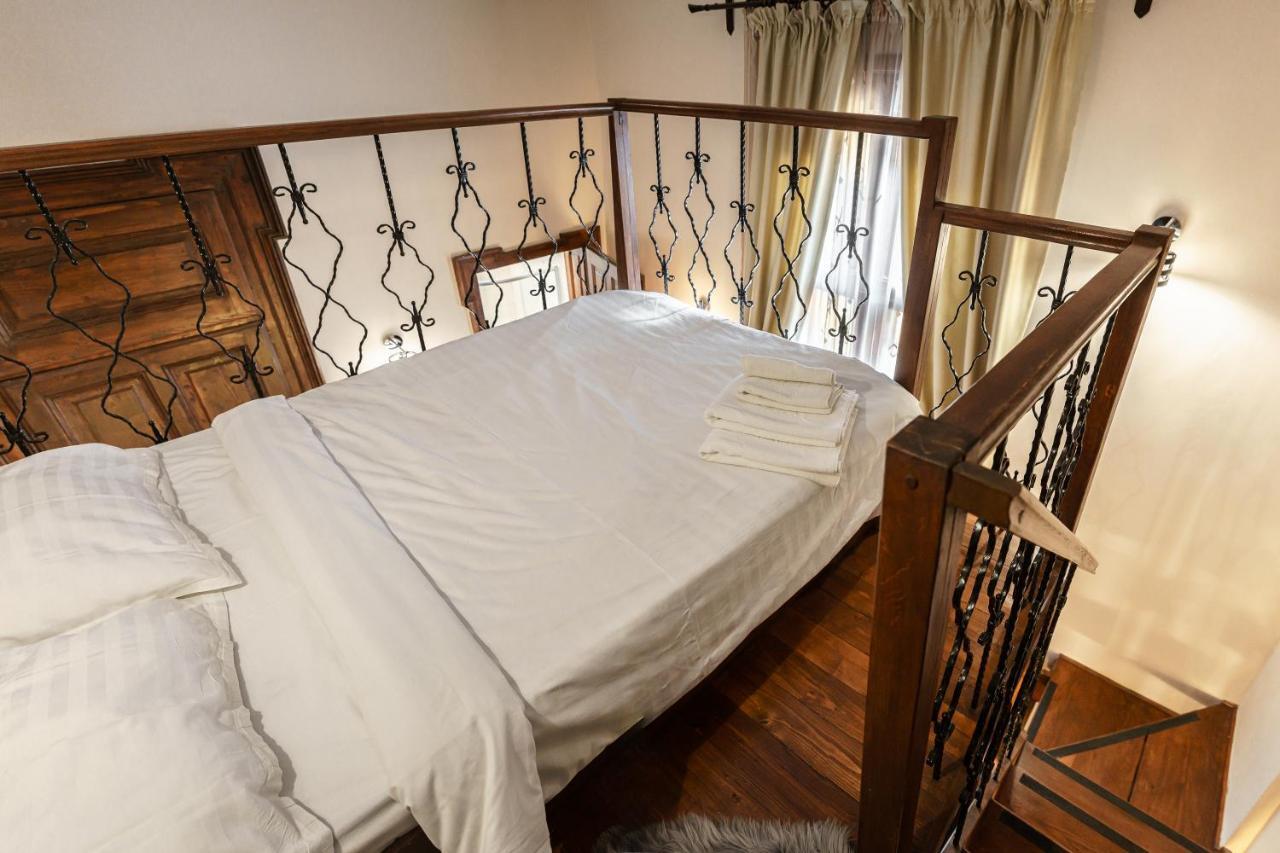 Select City Center Apartments Brasov Bagian luar foto