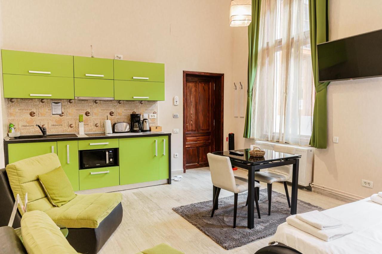 Select City Center Apartments Brasov Bagian luar foto